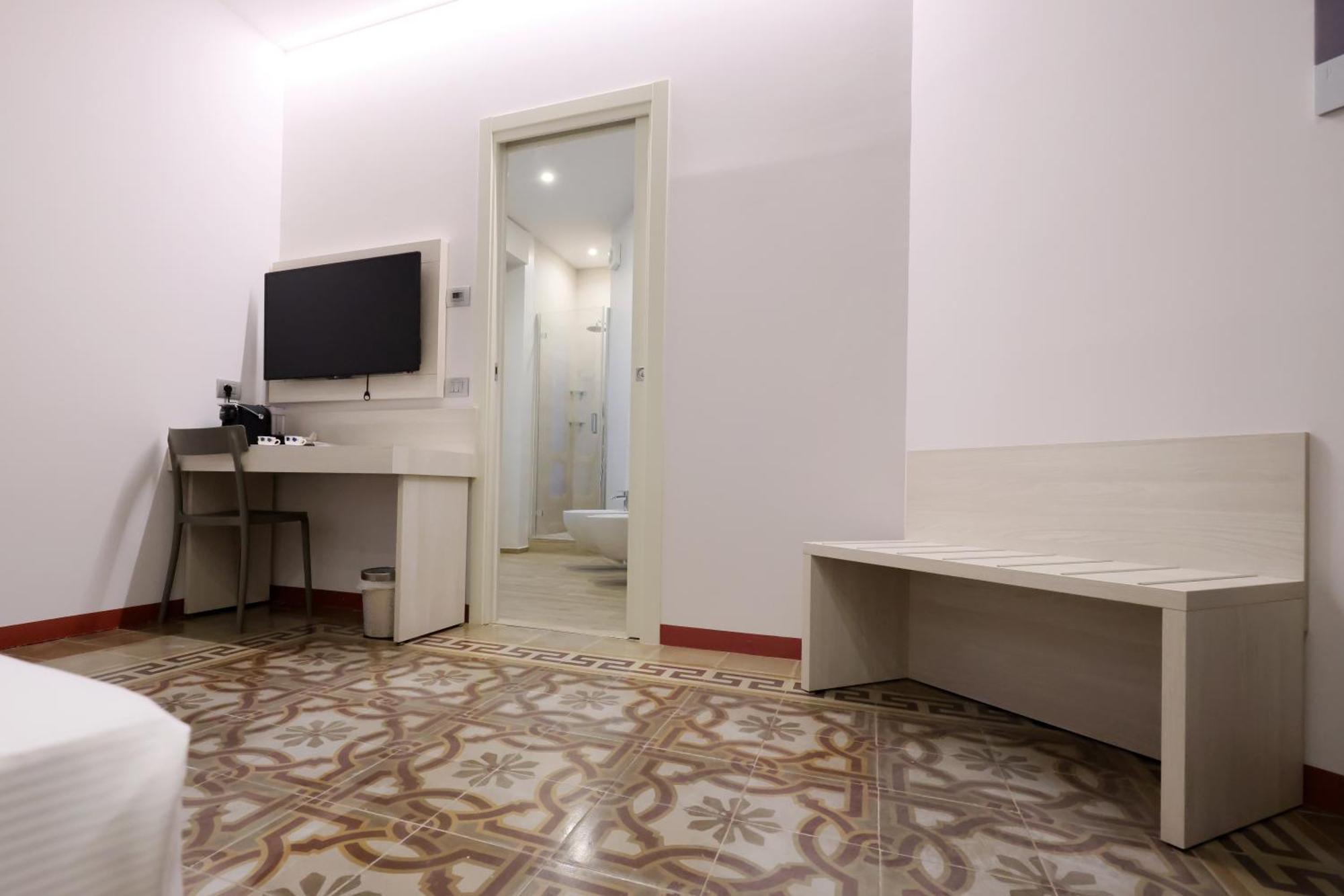 Palazzo Belli Panzió Alba Kültér fotó