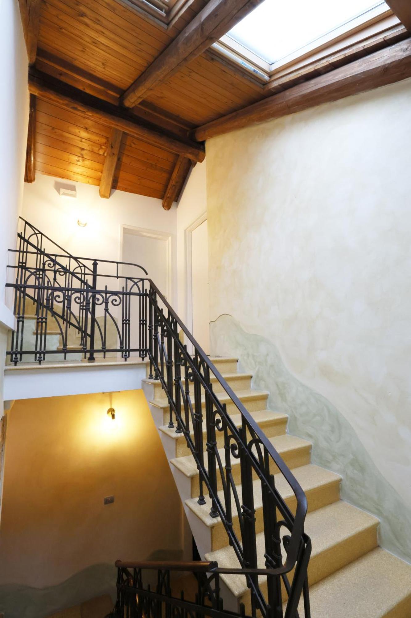 Palazzo Belli Panzió Alba Kültér fotó